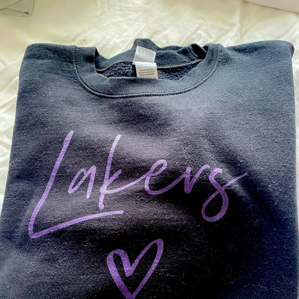 Lakers crewneck sweatshirt size s
